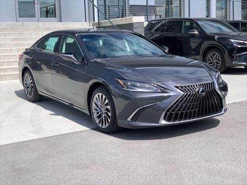 2025 Lexus ES 300h Ultra Luxury