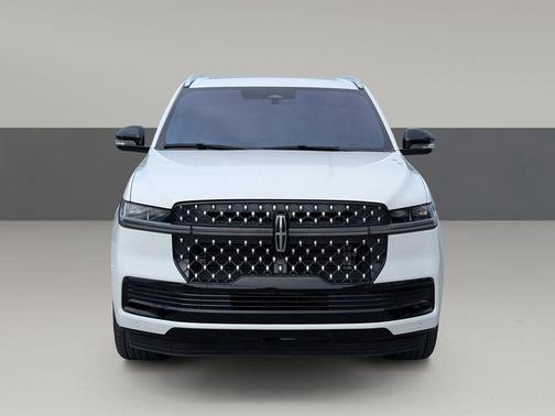 2025 Lincoln Navigator Black Label