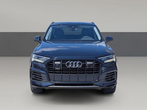 2024 Audi Q7 55 Premium Plus