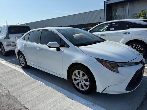 Super White 2020 Toyota Corolla LE