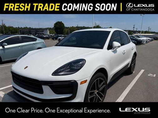 White 2022 Porsche Macan Macan