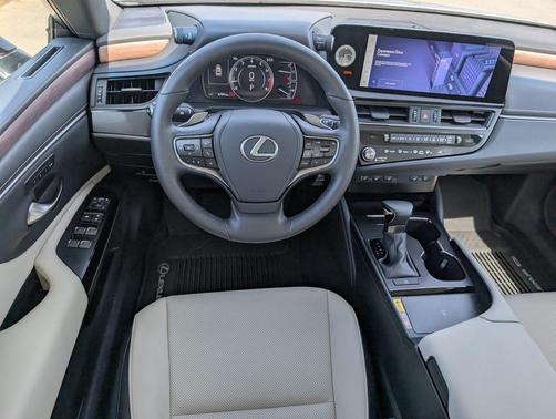 Iridium 2024 Lexus ES 250 Base