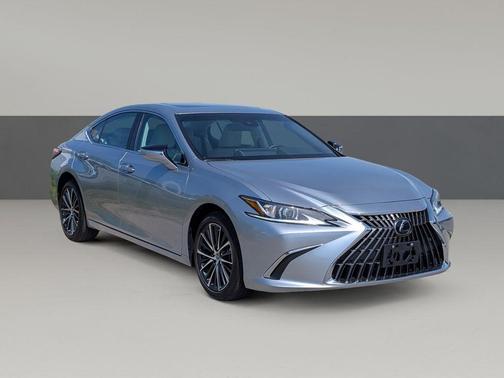 Iridium 2024 Lexus ES 250 Base