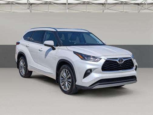 Blizzard Pearl 2020 Toyota Highlander Platinum