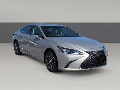 2025 Lexus ES 300h Premium
