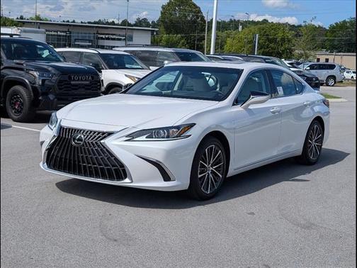 2025 Lexus ES 300h Base