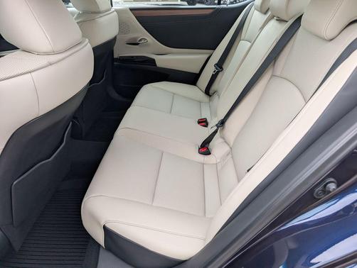 2025 Lexus ES 350 Base