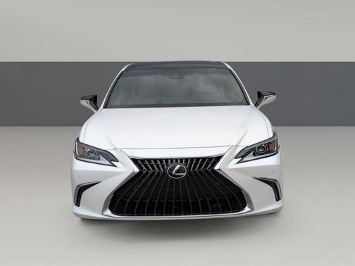 2022 Lexus ES 350 Base