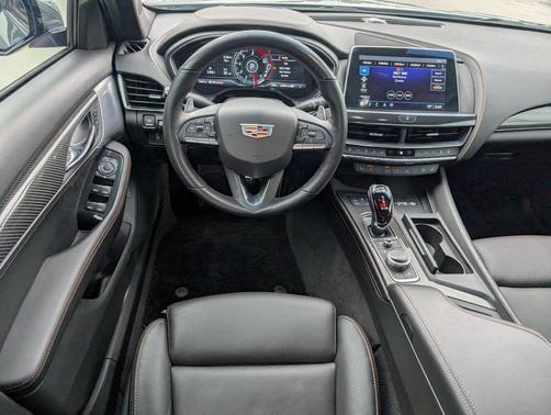 2024 Cadillac CT5 Sport