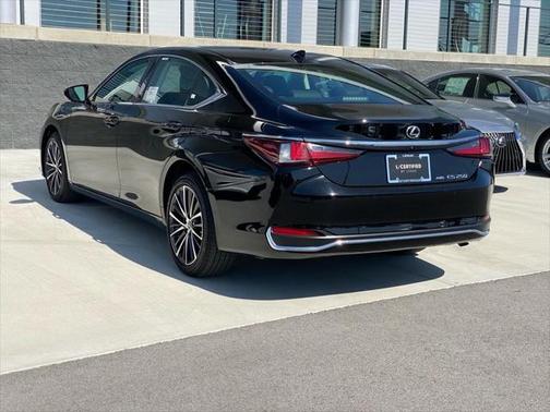 2024 Lexus ES 250 Base