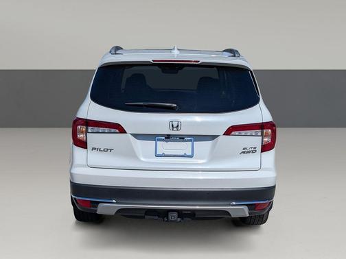 2020 Honda Pilot AWD Elite