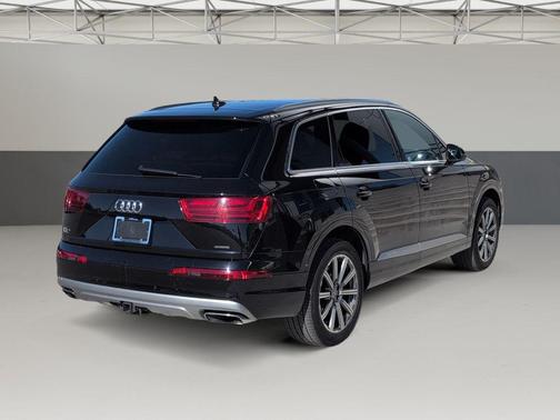2018 Audi Q7 2.0T Premium Plus