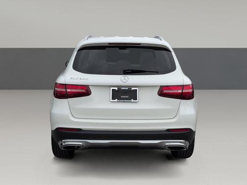 2018 Mercedes-Benz GLC 300 Base