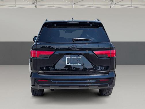2025 Toyota Sequoia Platinum