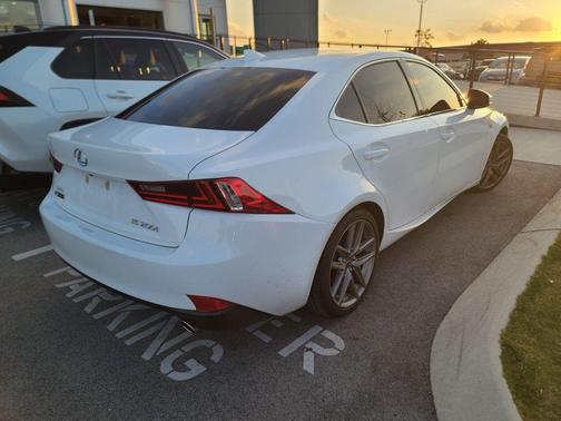 2016 Lexus IS 200t Base