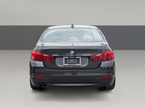 2016 BMW 528 xDrive