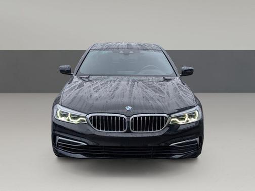 2020 BMW 530 530i