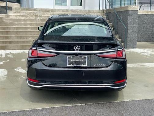 2024 Lexus ES 300h Premium