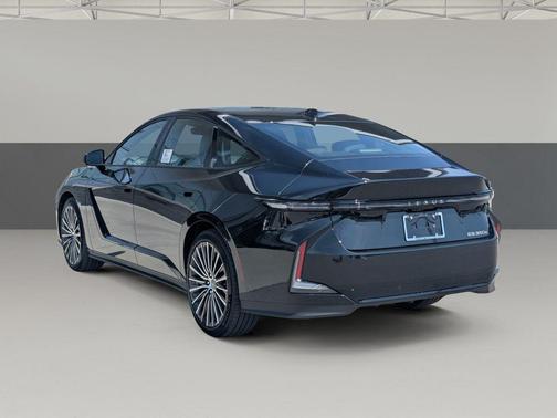 Caviar 2026 Lexus ES 350e Luxury
