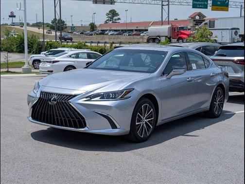 2025 Lexus ES 300h Base