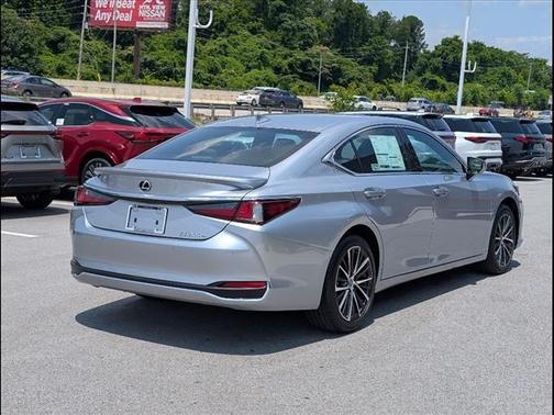 2025 Lexus ES 300h Base
