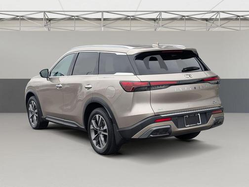 2022 INFINITI QX60 Luxe