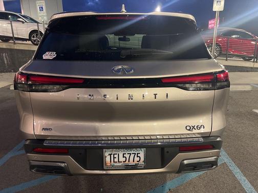 2022 INFINITI QX60 Luxe