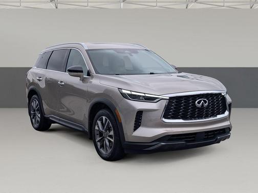 2022 INFINITI QX60 Luxe