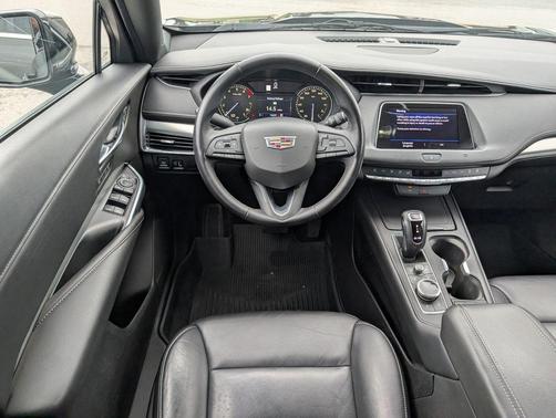 2019 Cadillac XT4 Premium Luxury