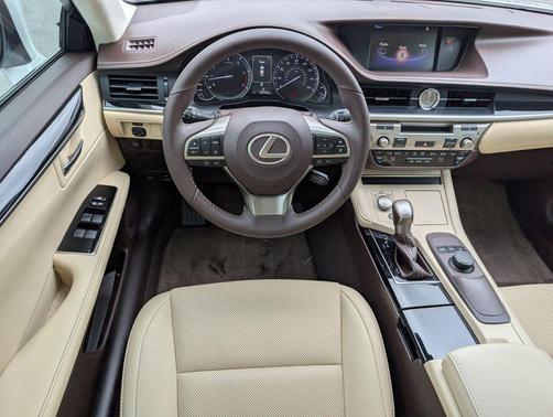 White Pearl 2018 Lexus ES 350 Base