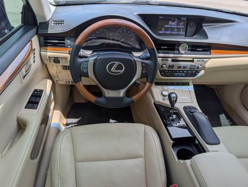Obsidian 2013 Lexus ES 300h Base