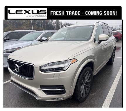 2017 Volvo XC90 T6 Momentum
