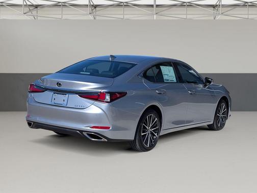 2025 Lexus ES 350 Base