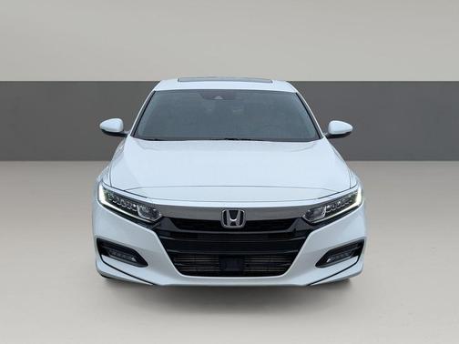 Platinum White Pearl 2019 Honda Accord EX-L