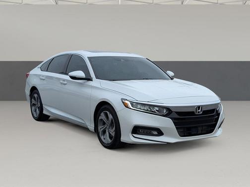Platinum White Pearl 2019 Honda Accord EX-L