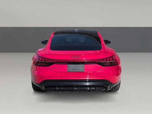 2022 Audi e-tron GT Premium Plus