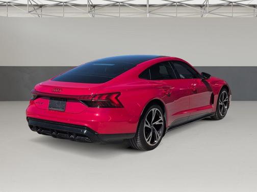 2022 Audi e-tron GT Premium Plus