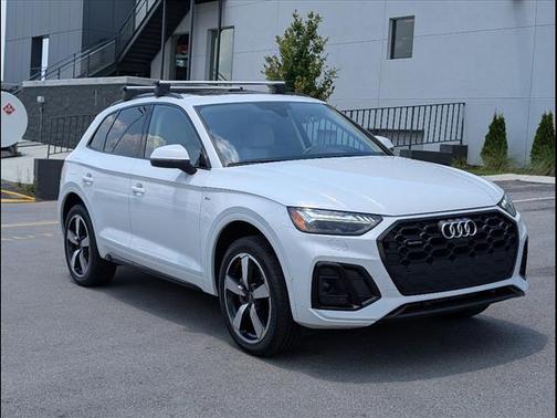 2023 Audi Q5 45 S line Prestige