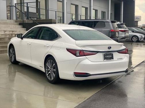 2020 Lexus ES 300h Premium