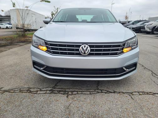 2018 Volkswagen Passat 2.0T S