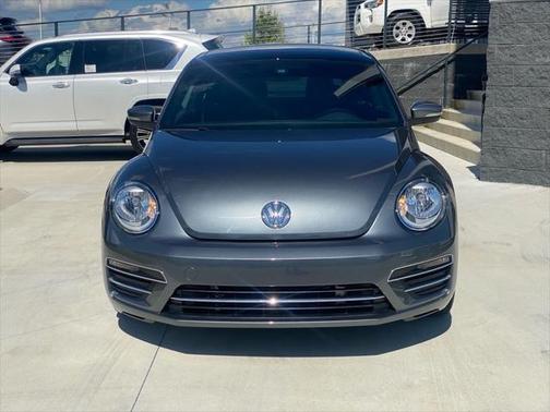2018 Volkswagen Beetle 2.0T SE