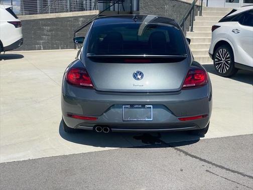 2018 Volkswagen Beetle 2.0T SE