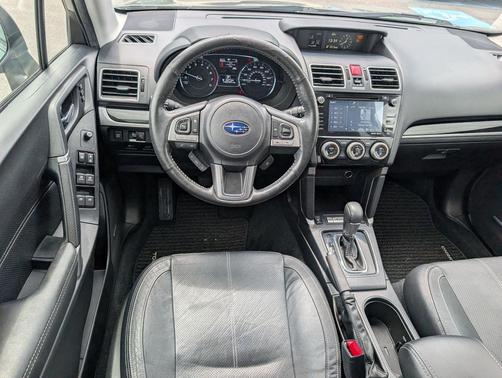 Jasmine Green Metallic 2018 Subaru Forester 2.5i Touring