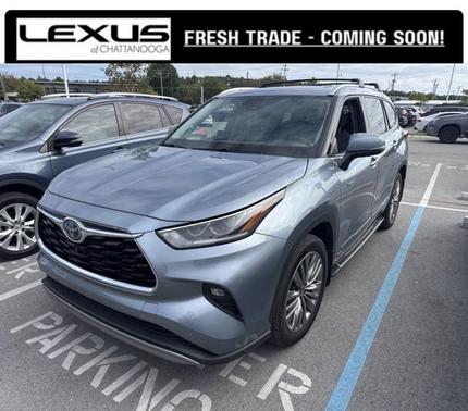 2021 Toyota Highlander Hybrid Platinum