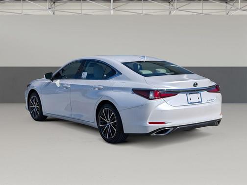 2025 Lexus ES 350 Base