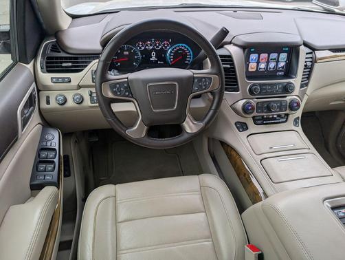 White Frost Tricoat 2017 GMC Yukon Denali