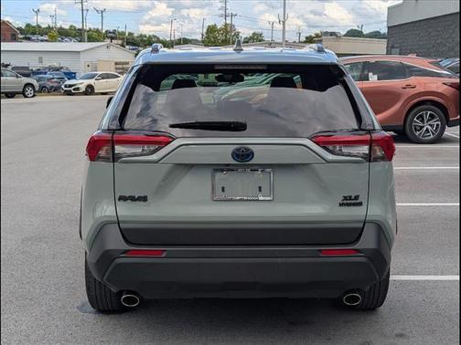 2023 Toyota RAV4 Hybrid XLE Premium