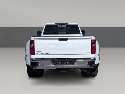 2025 Chevrolet Silverado 3500 LT