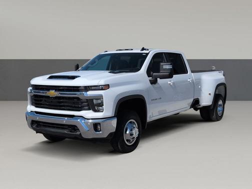 2025 Chevrolet Silverado 3500 LT