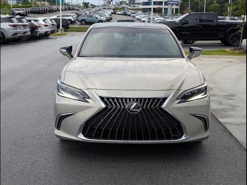 2022 Lexus ES 350 Ultra Luxury